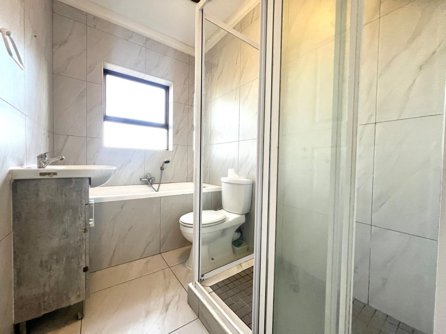 3 Bedroom Property for Sale in Sherwood Eastern Cape